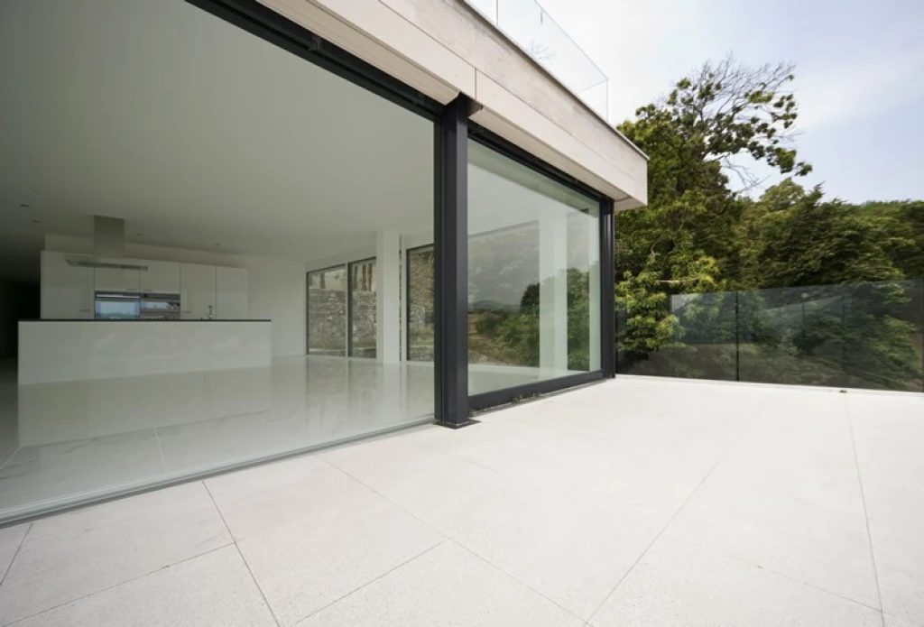 SX 80 OSW  ■  buiten